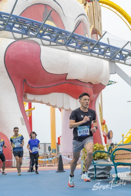 Lions_Run-520