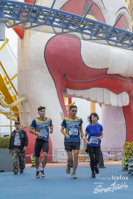 Lions_Run-521