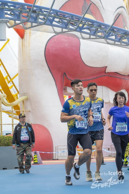 Lions_Run-522