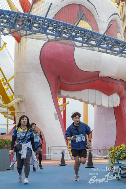 Lions_Run-535