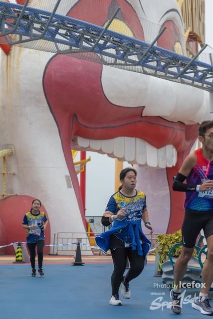 Lions_Run-539