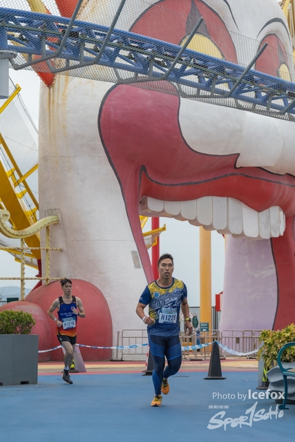 Lions_Run-547