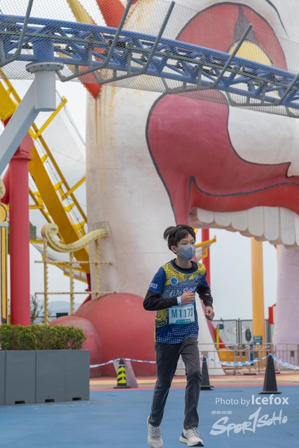 Lions_Run-557