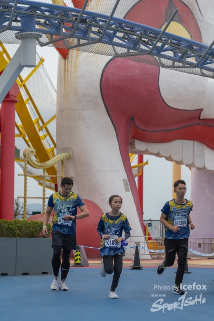 Lions_Run-558