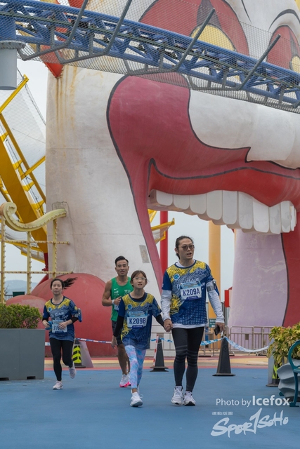 Lions_Run-562