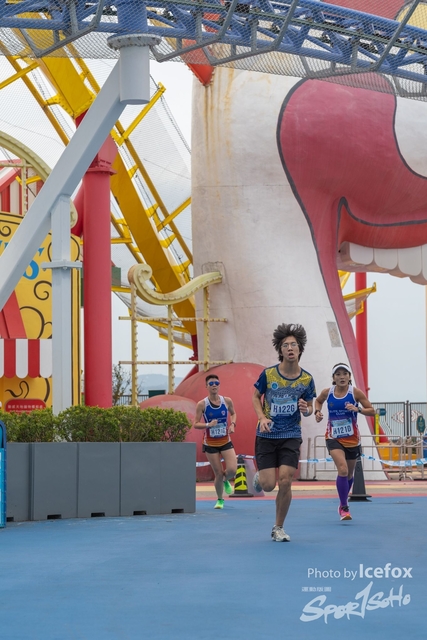Lions_Run-572