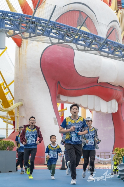 Lions_Run-598