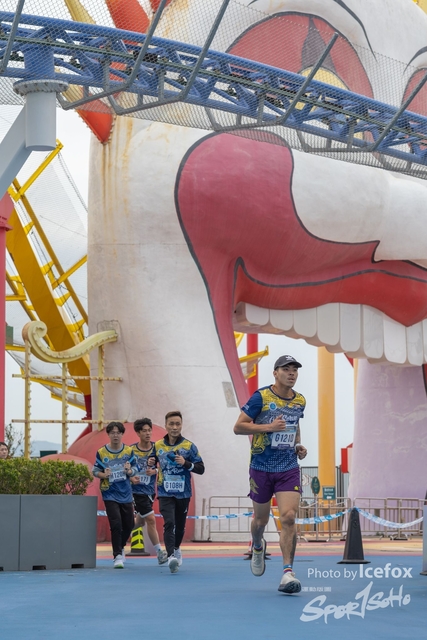 Lions_Run-613