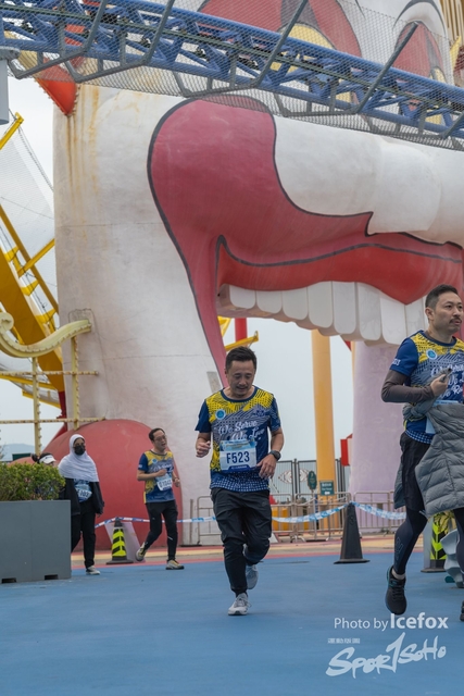 Lions_Run-652