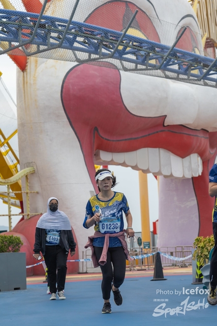 Lions_Run-653