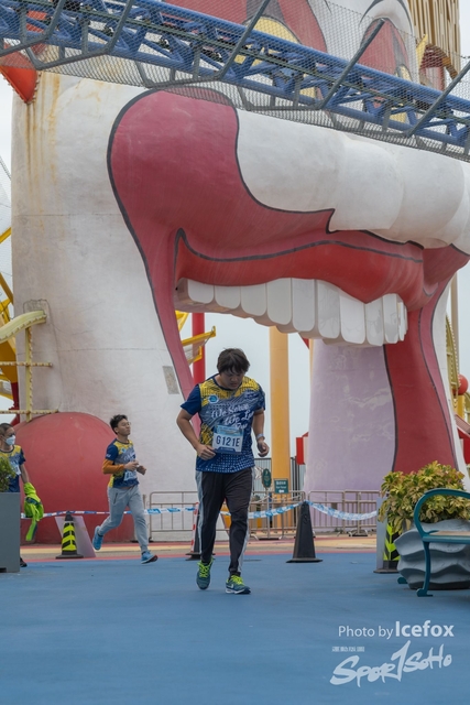 Lions_Run-672