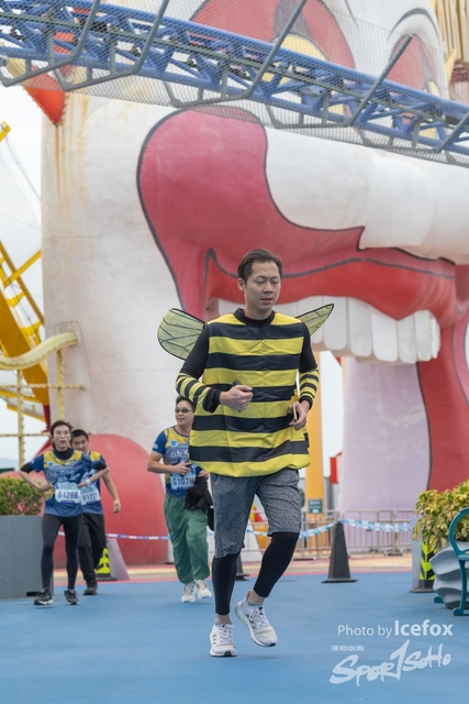 Lions_Run-675