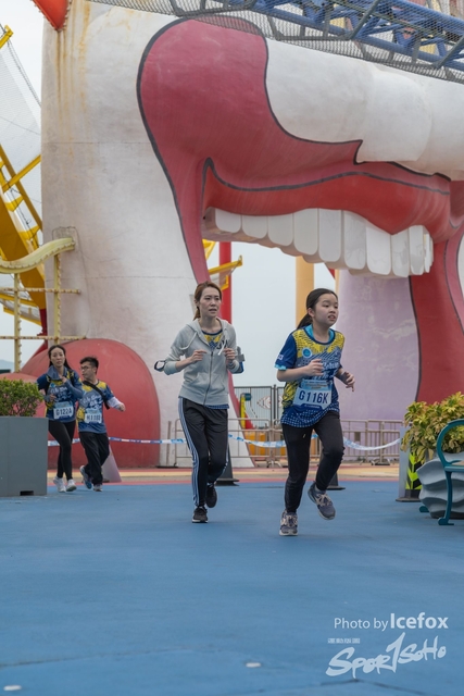 Lions_Run-689