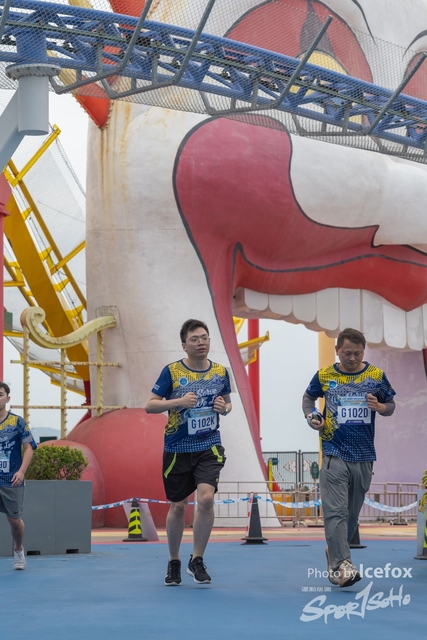 Lions_Run-704