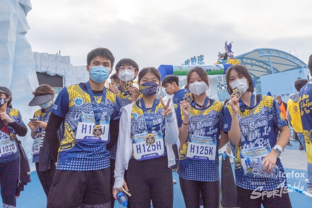 Lions_Run-765