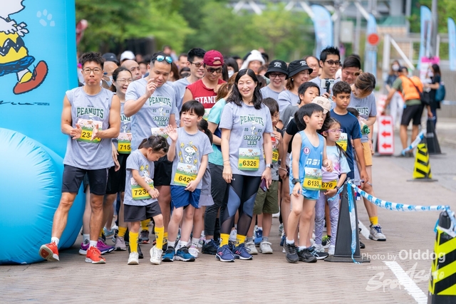 230507Snoopy-737