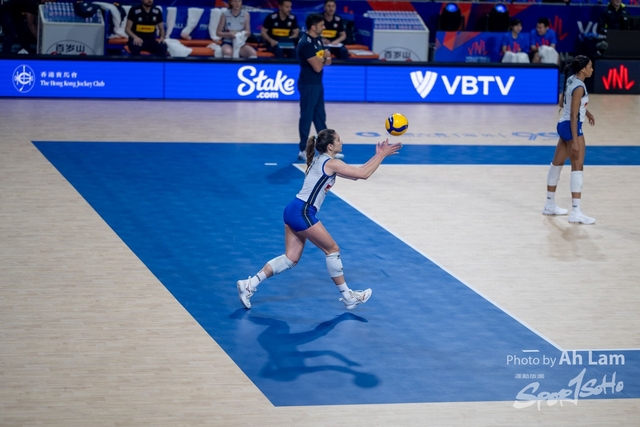 Z9B_8398