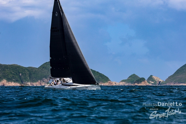 R62_6796