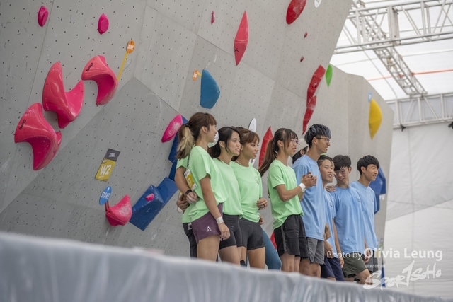 0LI_5572 copy