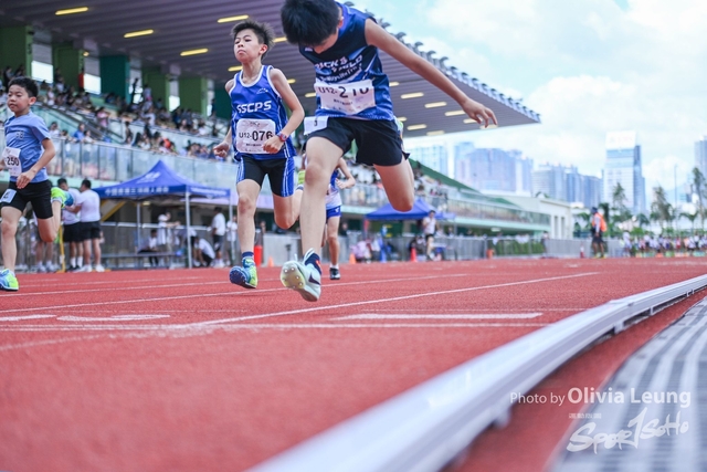 0LI_7976 copy