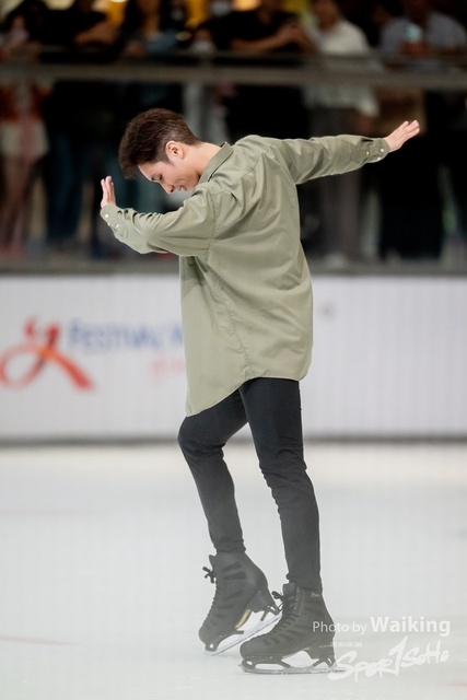 2023-11-11 Skating-0443