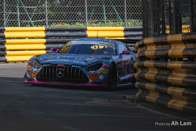 Z8B_0112