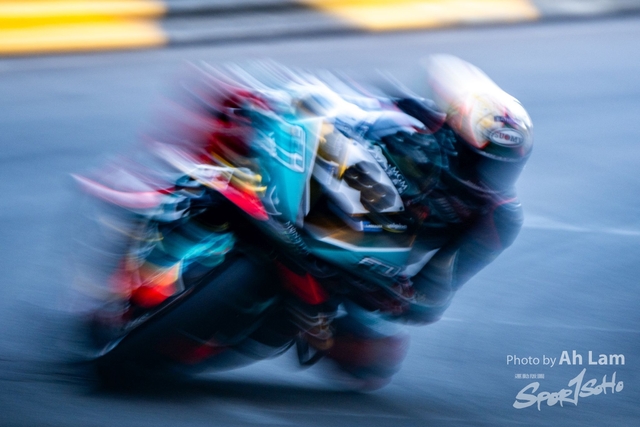 Z8B_1186