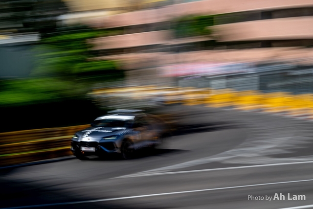 Z8B_2686