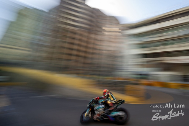 Z8B_1577