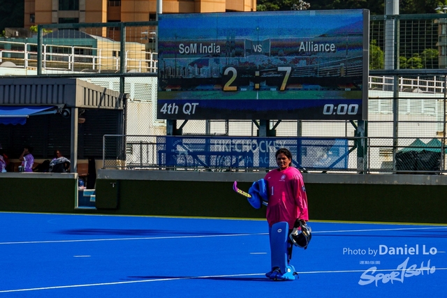 R62_8536