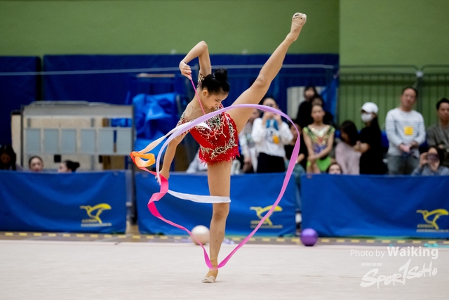 2023-11-19 RG - Ribbon-0451