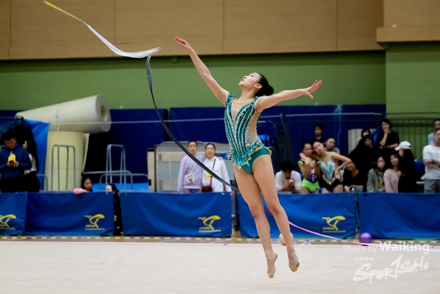 2023-11-19 RG - Ribbon-0513