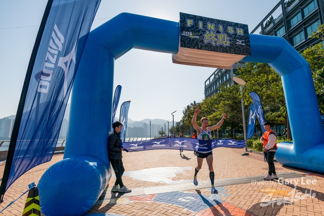 Mizuno Guy Run 0524