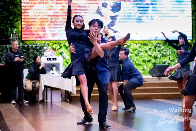 2023-12-23 Night Show-0029